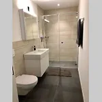 Daire Beautiful Sunny New 1 Bed Flims