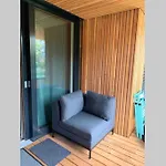 Daire Beautiful Sunny New 1 Bed Flims
