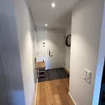 Beautiful Sunny New 1 Bed Daire