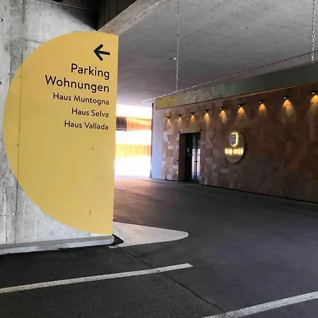 Beautiful Sunny New 1 Bed * 弗利姆斯