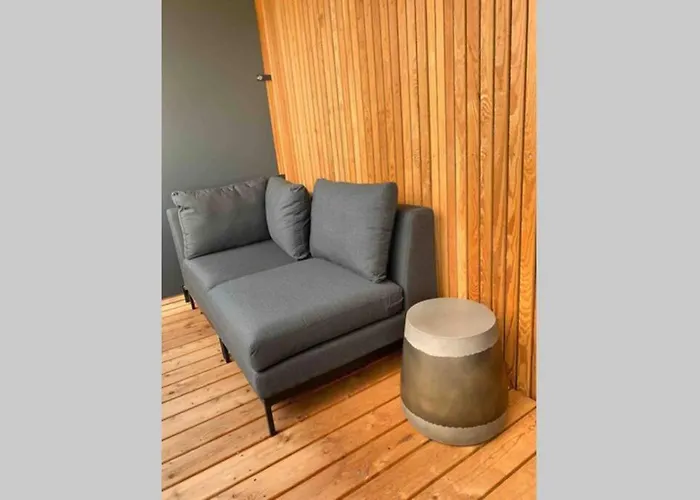 Apartment Beautiful Sunny New 1 Bed Flims