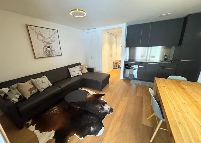 Beautiful Sunny New 1 Bed Apartment