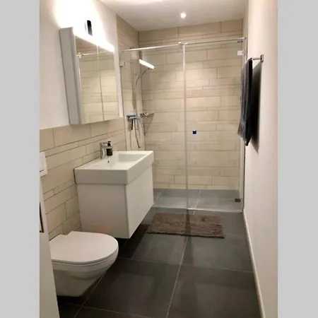 公寓 Beautiful Sunny New 1 Bed 弗利姆斯